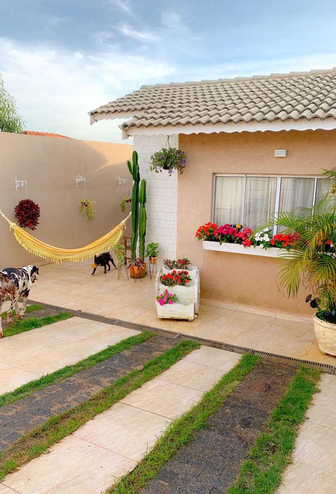 Fachadas de casas populares: 60 projetos com fotos para se inspirar