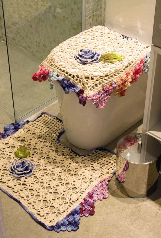 Tapete em conjunto de crochê para banheiro