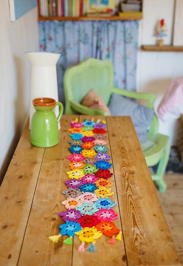 Caminho de mesa de crochê: veja incríveis modelos e passo a passo