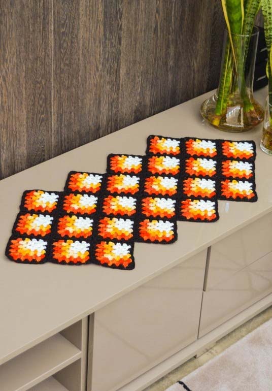 Caminho de mesa de crochê: veja incríveis modelos e passo a passo