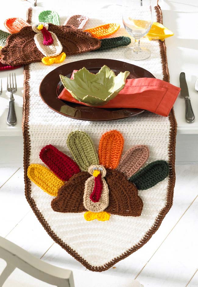 Caminho de mesa de crochê: veja incríveis modelos e passo a passo