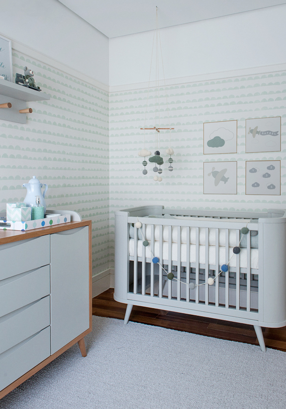 E numa decoração para quarto de bebê masculino, a combinação de verde e azul é sempre certeira