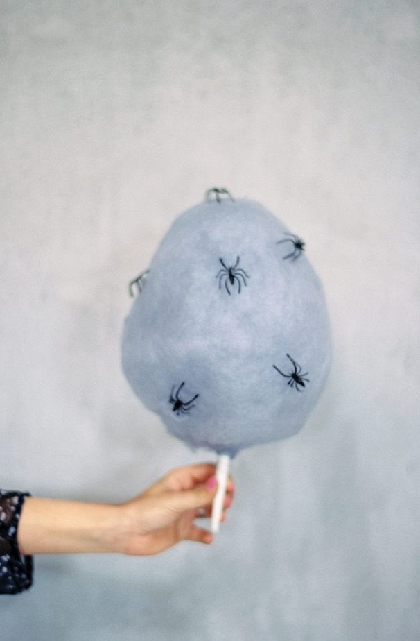 Teia de aranha-doce: personalize o seu algodão-doce no tema halloween!