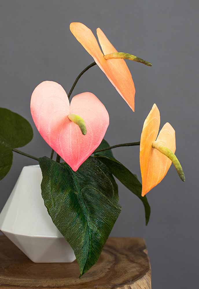Flores de papel Antúrio simples: Corações para encantar a qualquer um