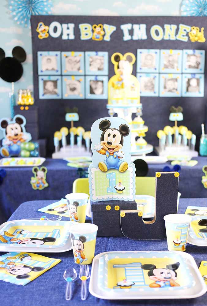 Se o aniversário é de 1 ano, nada mais justo do que fazer uma decoração com o Mickey baby