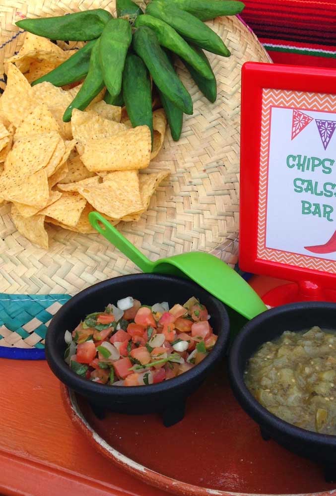 No cardápio da festa mexicana não podem faltar os chips para servir como petisco para os convidados.