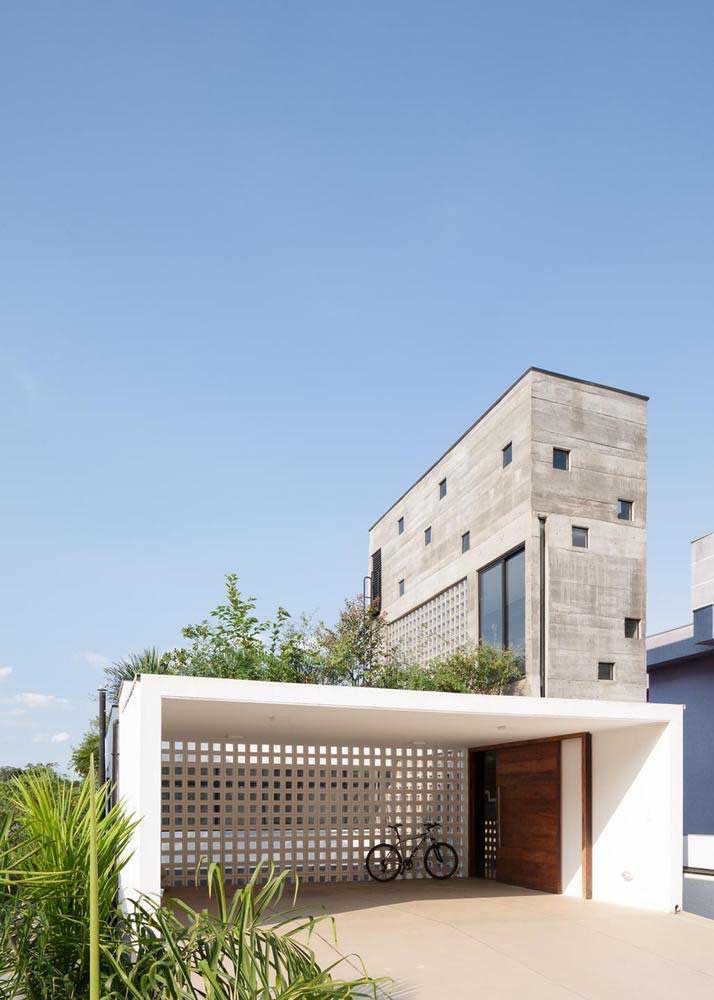 Modelo de casa com garagem na frente, afinal esse é um espaço mais do que necessário 