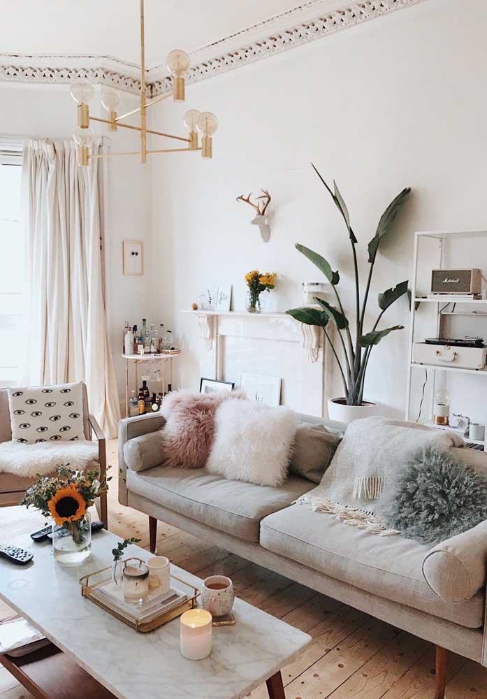 Traga o máximo de conforto para a decoração da sua sala de estar pequena