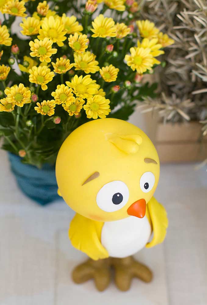 Decore o ambiente com os personagens e use outros elementos para fazer combinações.