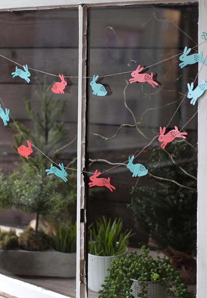 Espalhe coelhinhos da Páscoa por toda a casa. 