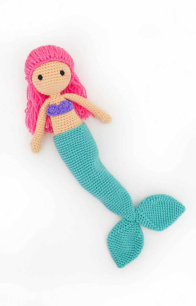 Que tal fazer uma boneca no estilo sereia para fazer uma decoração inspirada na Ariel.