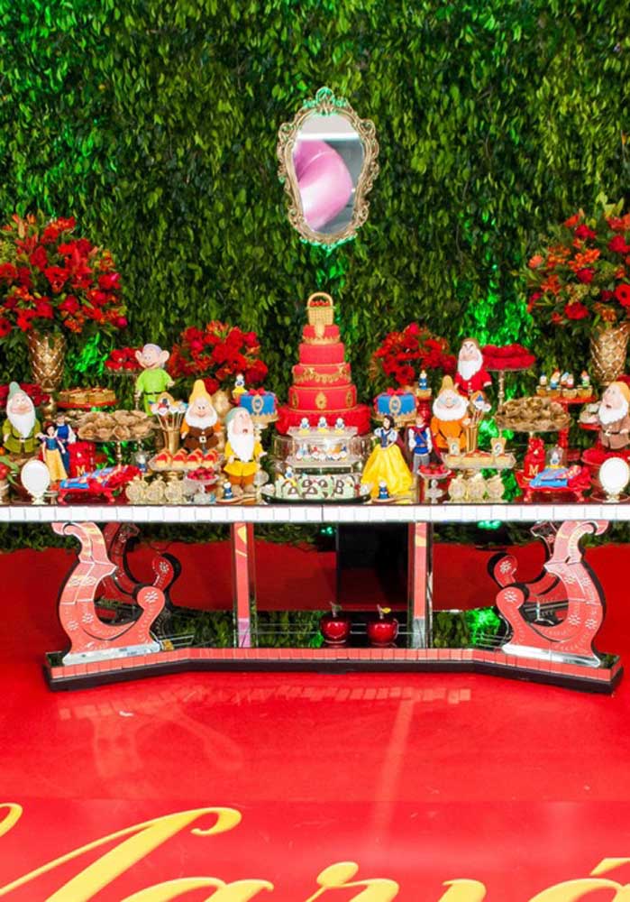 E essa mesa gente? Um luxo só que pode ser uma enorme inspiração para você preparar a sua decoração.