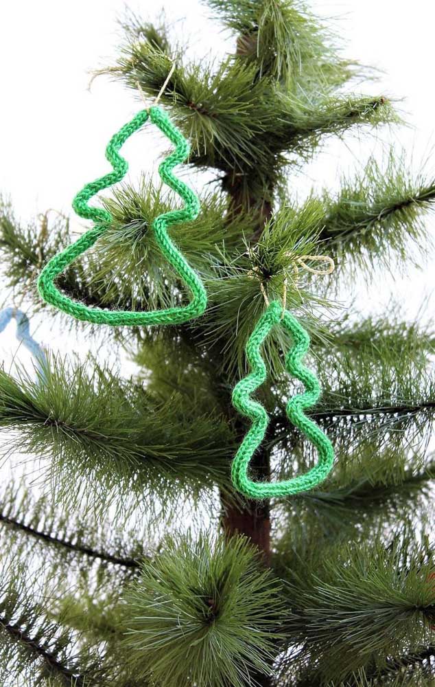 Com tricotin dá até para fazer vários enfeites para a árvore de natal.