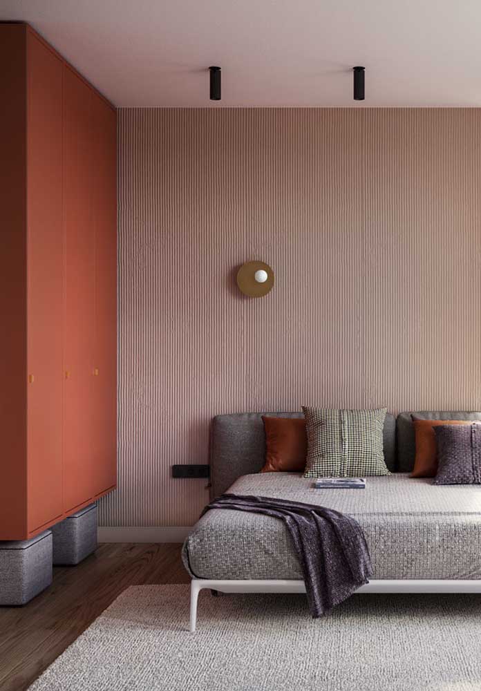 Quer ter um quarto sofisticado, fino e delicado? Invista em vários tons vermelho.