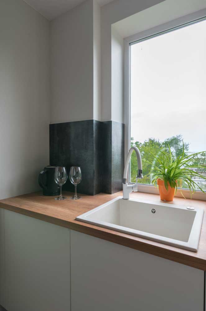 Pinte um cantinho da cozinha com a tinta lousa.