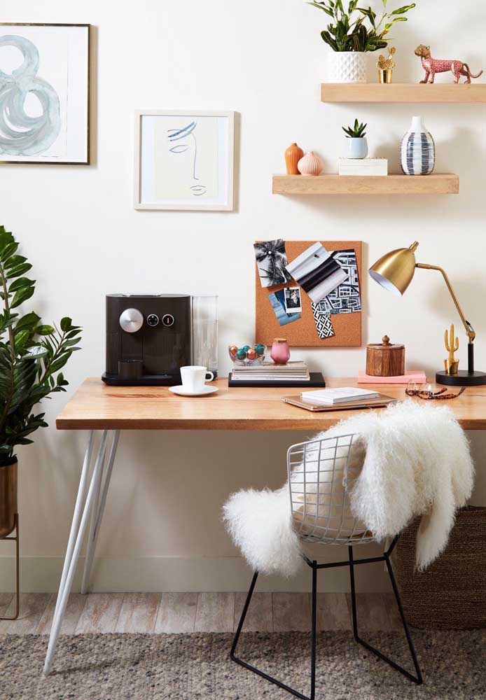 O que acha de colocar a máquina de café no seu home office e apreciar um bom café enquanto trabalha?
