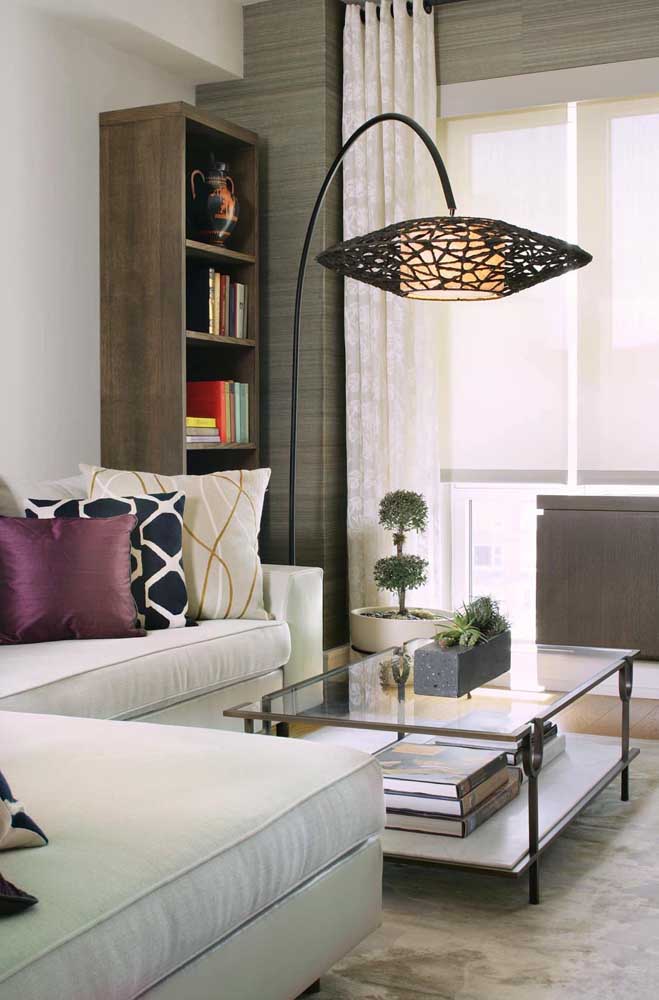 Luminária de chão: o que é, dicas, vantagens e fotos inspiradoras