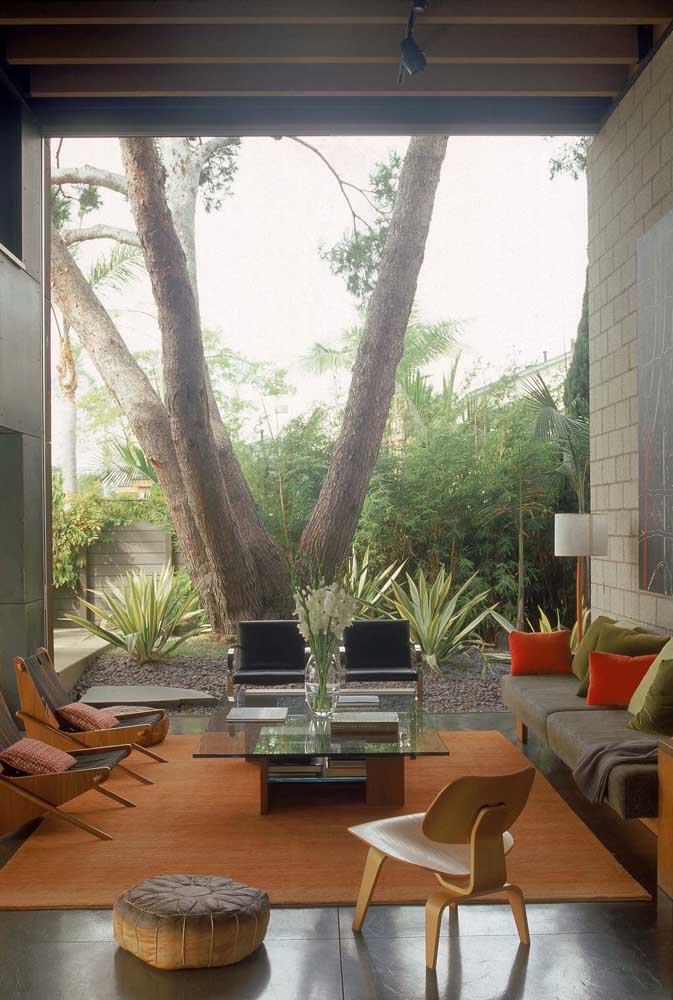 Luminária de chão: o que é, dicas, vantagens e fotos inspiradoras