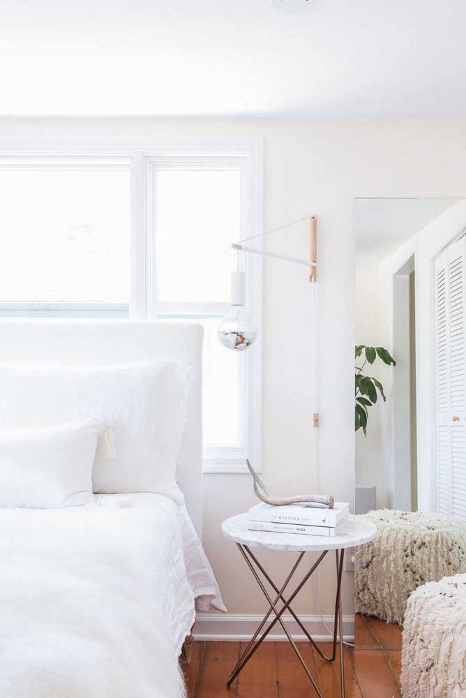 Quarto de casal simples: 60 ideias incríveis para você acertar na decoração