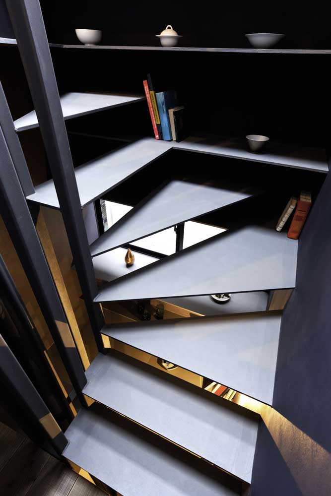 Escada de ferro: vantagens, modelos e fotos inspiradoras