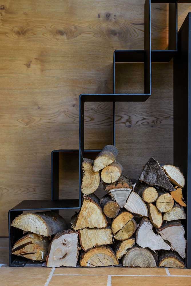 Escada de ferro: vantagens, modelos e fotos inspiradoras