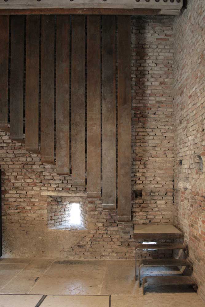 Escada de ferro: vantagens, modelos e fotos inspiradoras