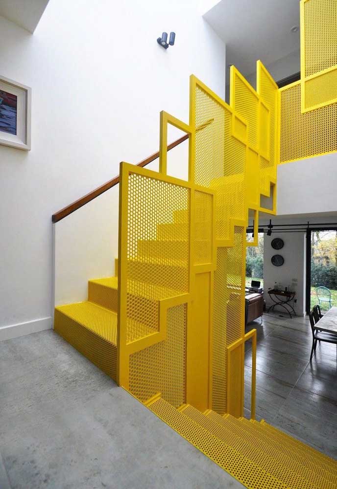 Escada de ferro: vantagens, modelos e fotos inspiradoras