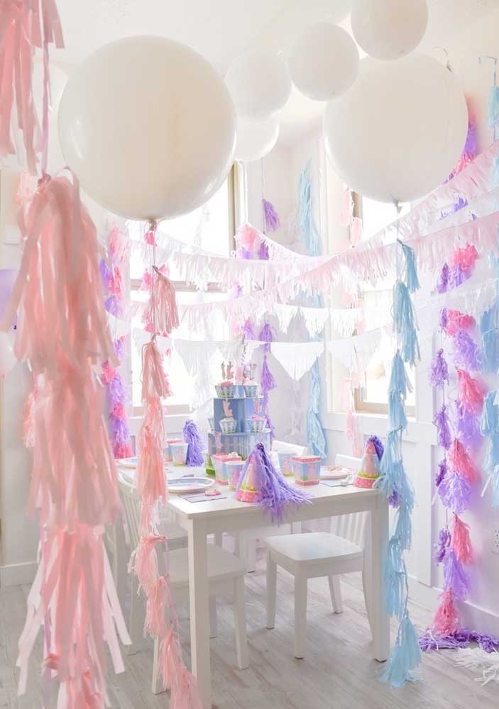 Festa surpresa: 35 ideias e inspirações para você decorar agora