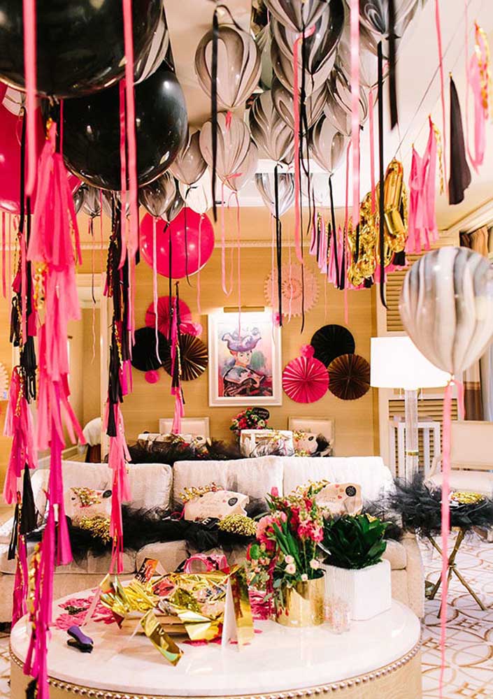 Festa surpresa: 35 ideias e inspirações para você decorar agora