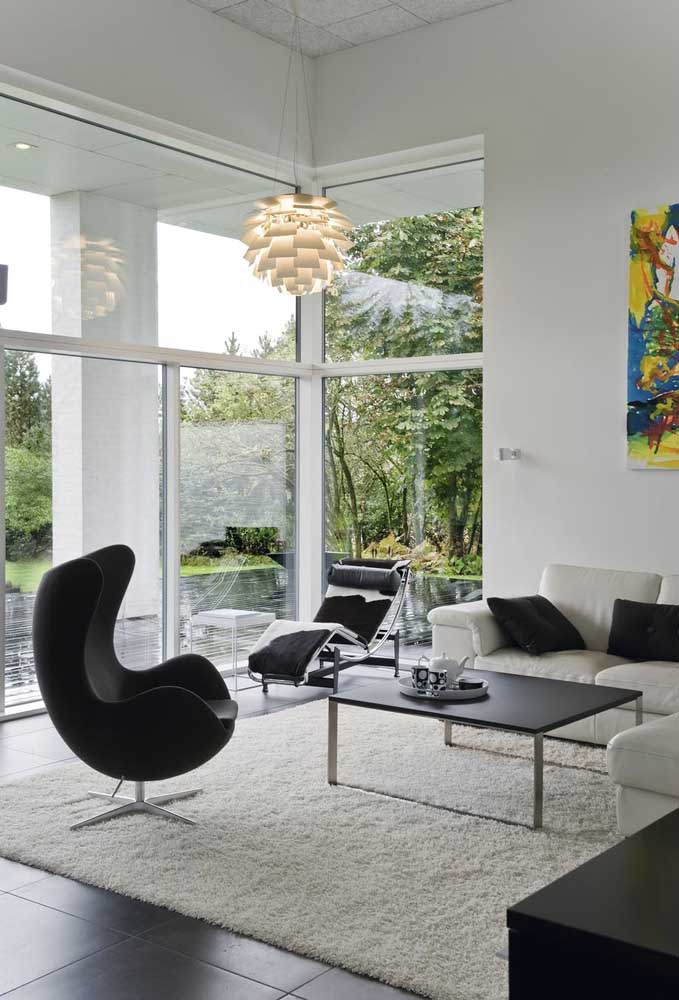 Poltrona egg: como usar na decoração, dicas e fotos incríveis