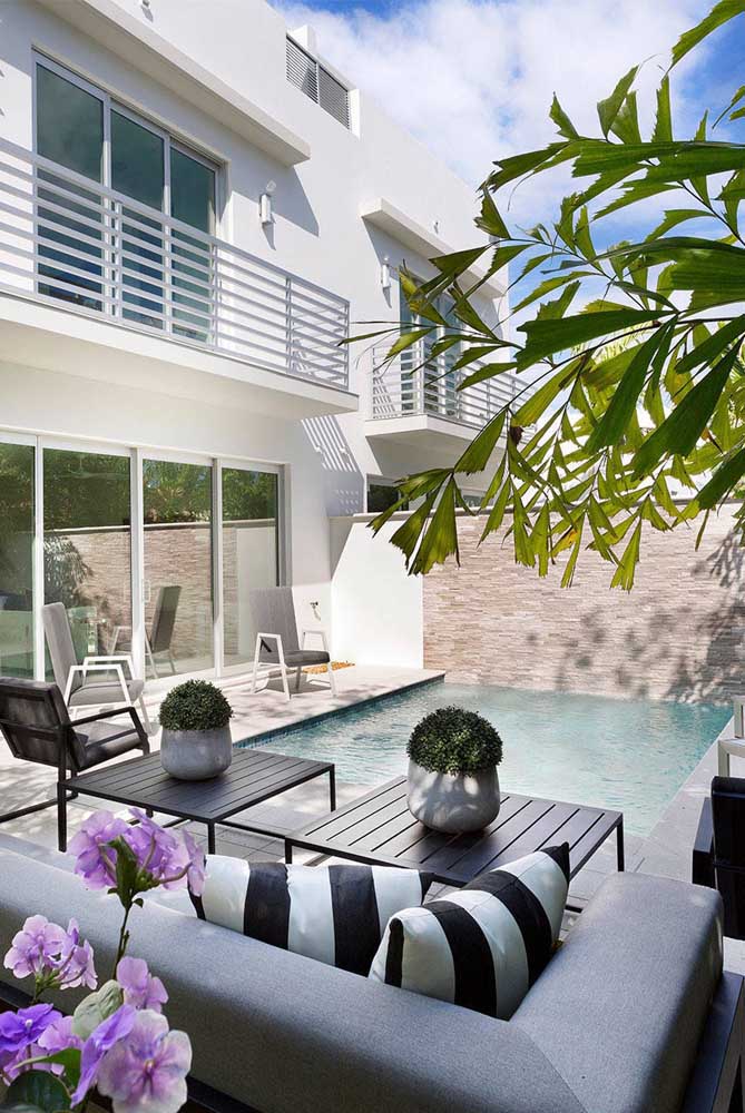 Área de lazer pequena: vantagens, como decorar e 60 fotos incríveis