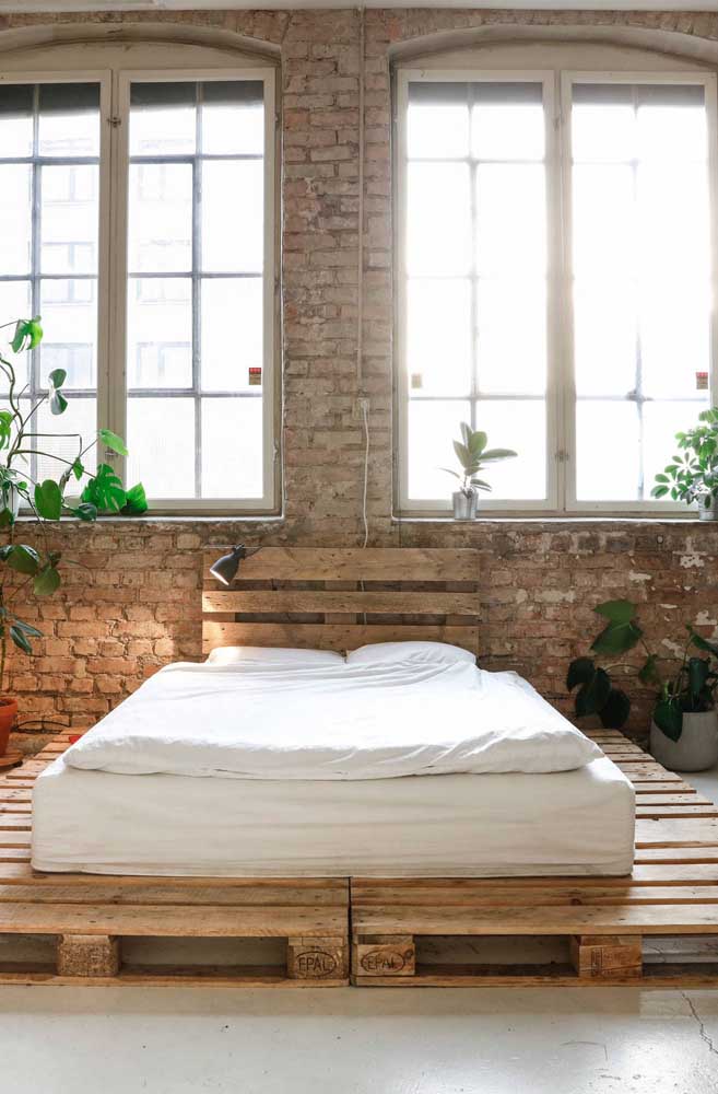 Cabeceira de pallet: como fazer, dicas e 60 fotos inspiradoras