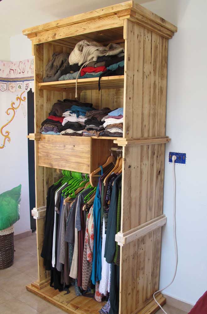 Guarda-roupa de pallet: 60 ideias, dicas e como fazer passo a passo