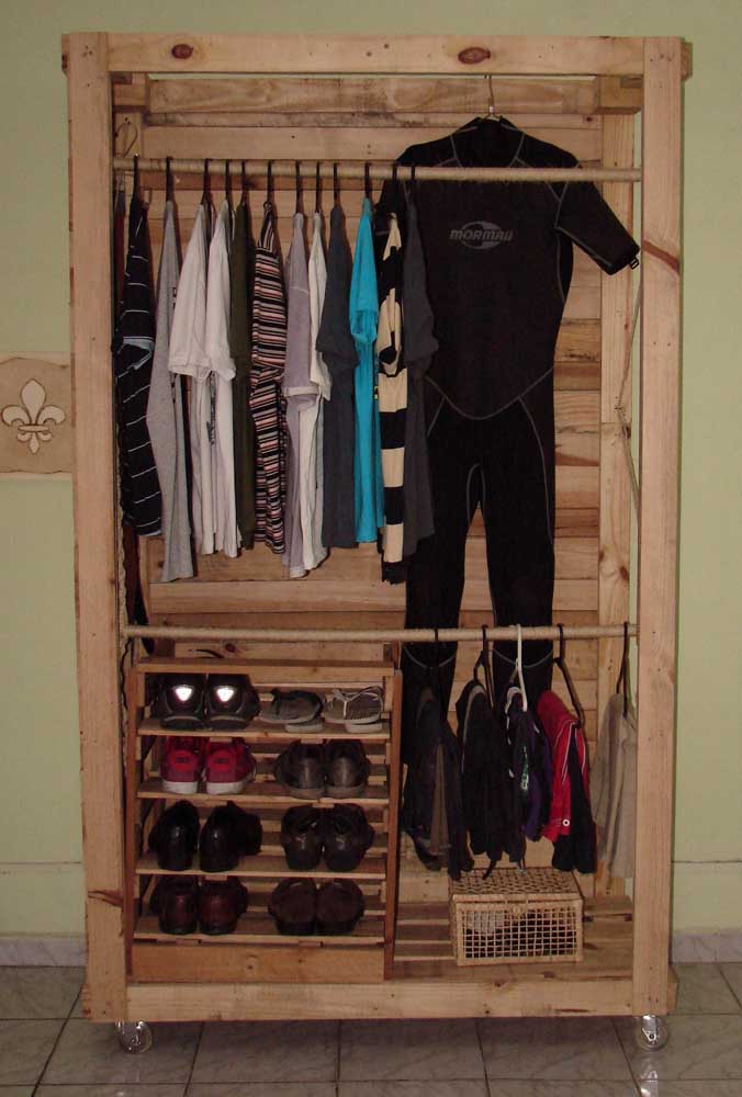 Guarda-roupa de pallet: 60 ideias, dicas e como fazer passo a passo