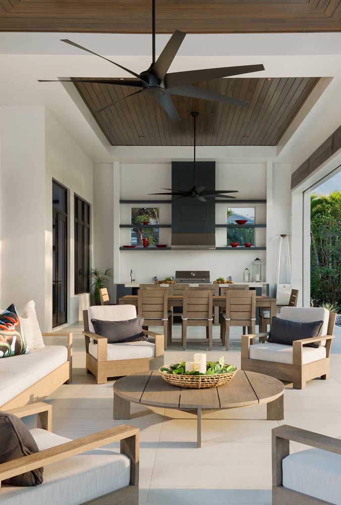 Área de lazer com churrasqueira: 60 fotos de decoração e motivos para escolher ela