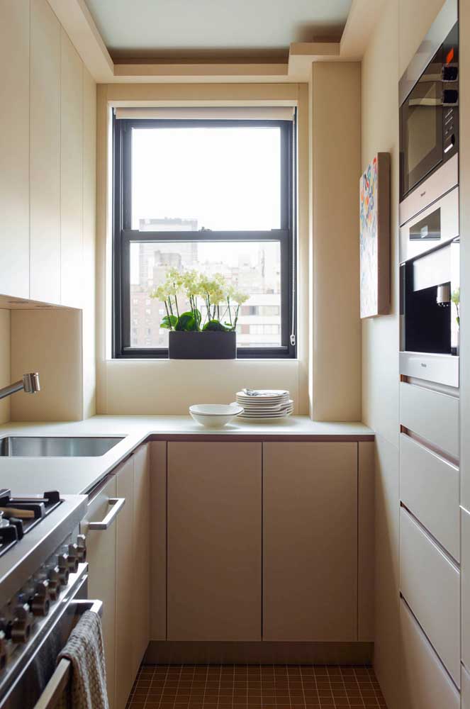 Cozinha planejada apartamento pequeno: veja fotos, dicas e como decorar passo a passo