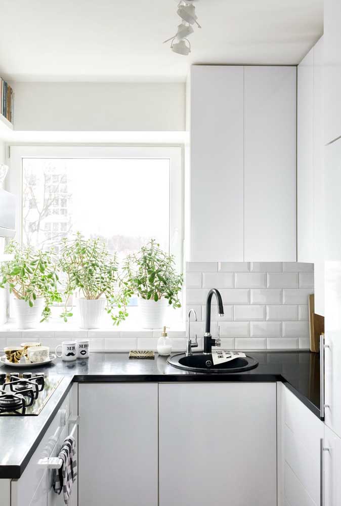 Cozinha planejada apartamento pequeno: veja fotos, dicas e como decorar passo a passo