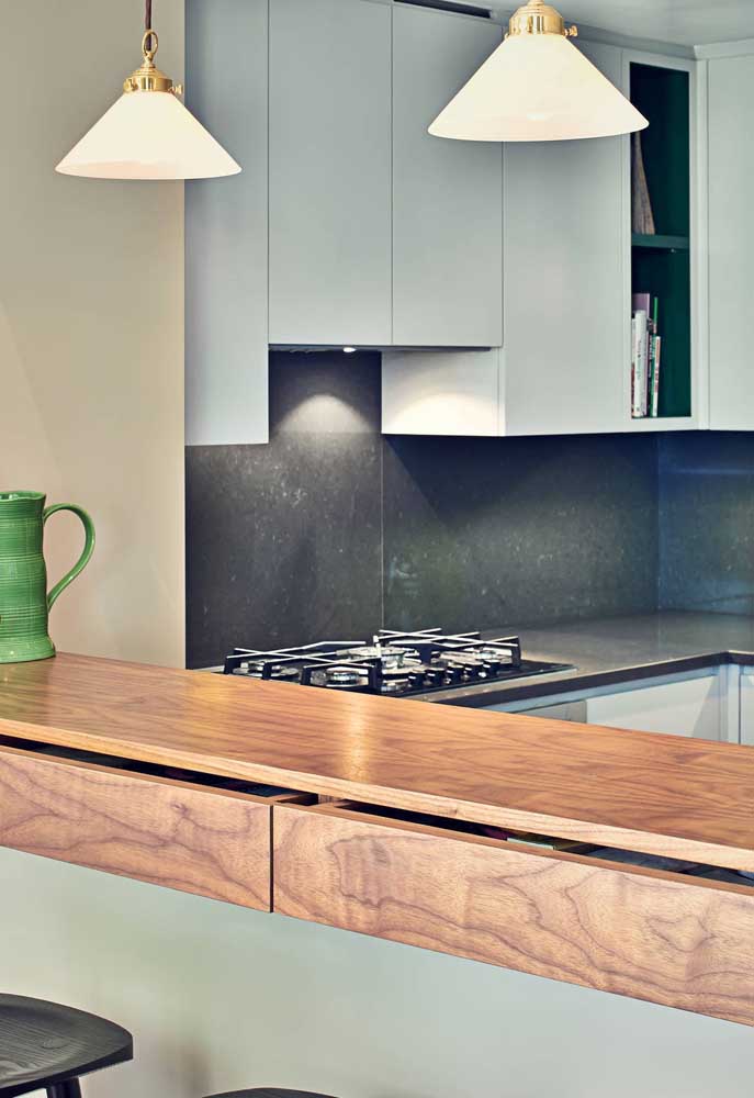 Cozinha planejada apartamento pequeno: veja fotos, dicas e como decorar passo a passo