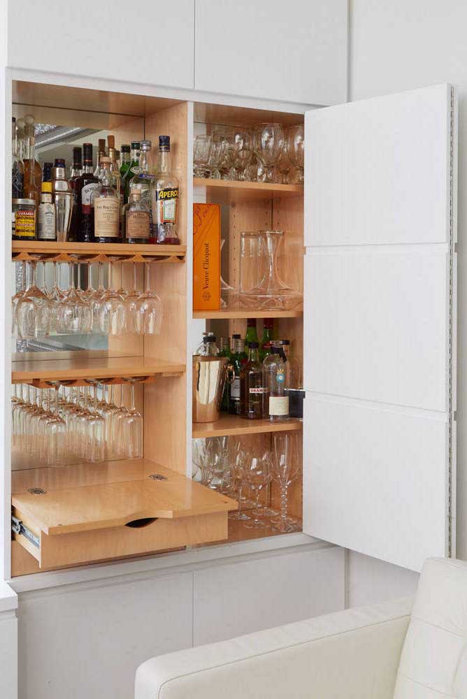 Barzinho para sala: tipos, modelos, como montar e fotos