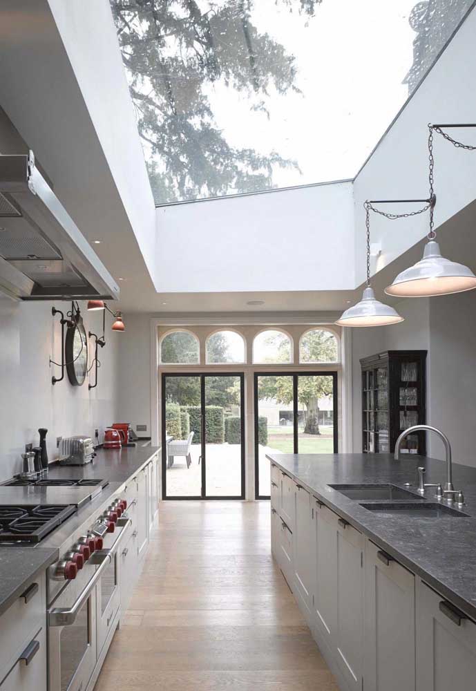 Luminária pendente: modelos, dicas e fotos inspiradoras