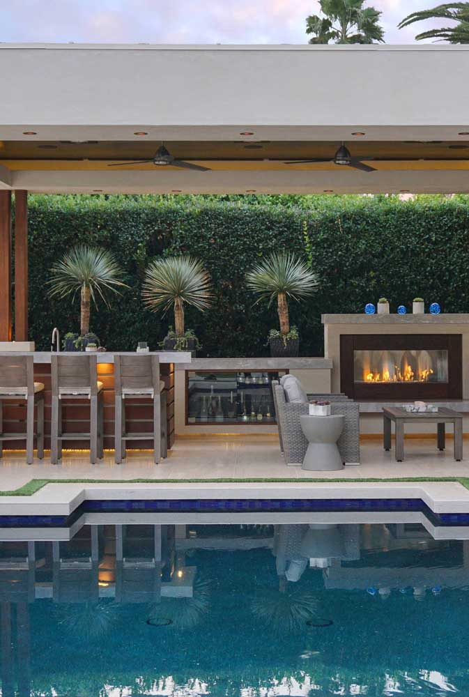 Área de lazer com piscina: dicas para fazer a sua e fotos incríveis de decoração