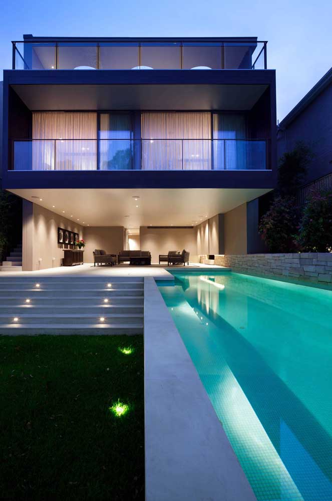 Área de lazer com piscina: dicas para fazer a sua e fotos incríveis de decoração