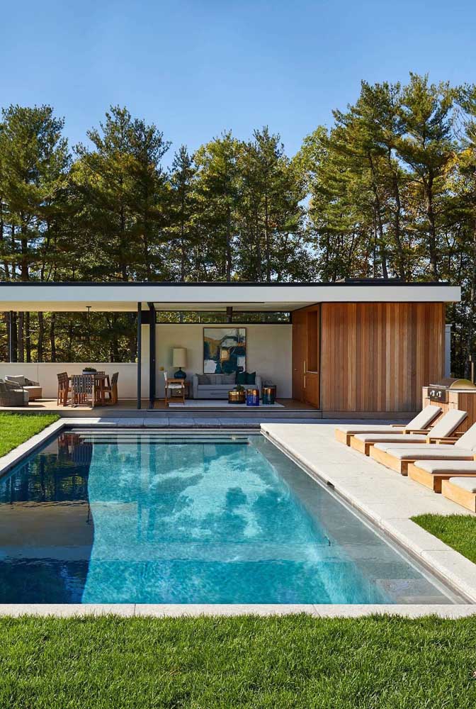 Área de lazer com piscina: dicas para fazer a sua e fotos incríveis de decoração