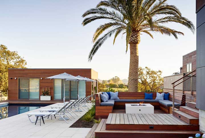 Área de lazer com piscina: dicas para fazer a sua e fotos incríveis de decoração