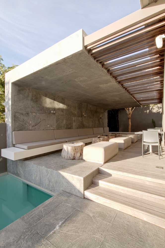 Área de lazer com piscina: dicas para fazer a sua e fotos incríveis de decoração