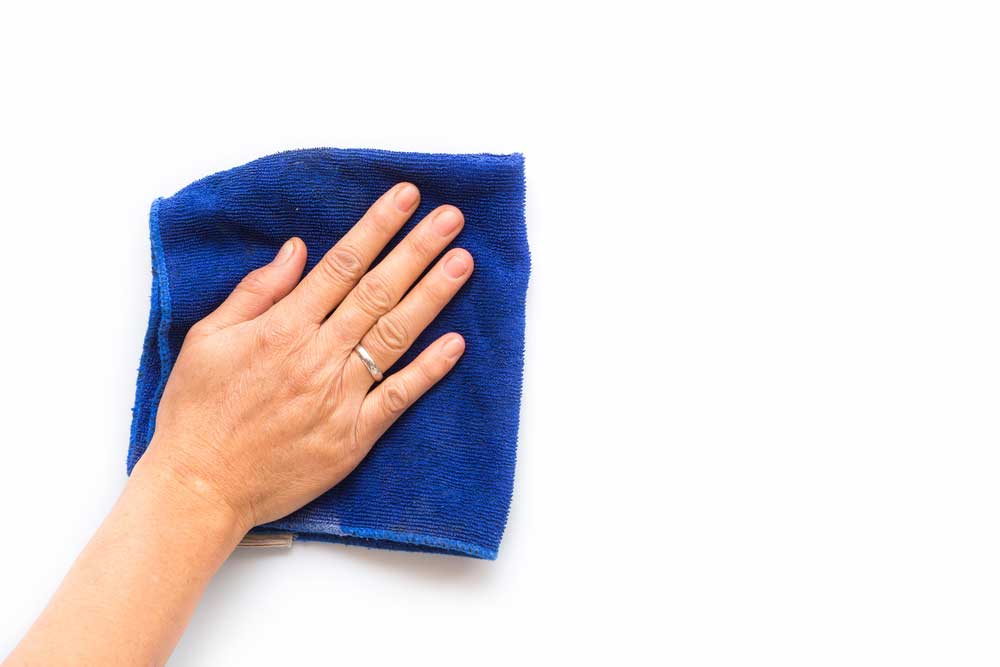 Como limpar parede suja: veja dicas essenciais e passo a passo fácil