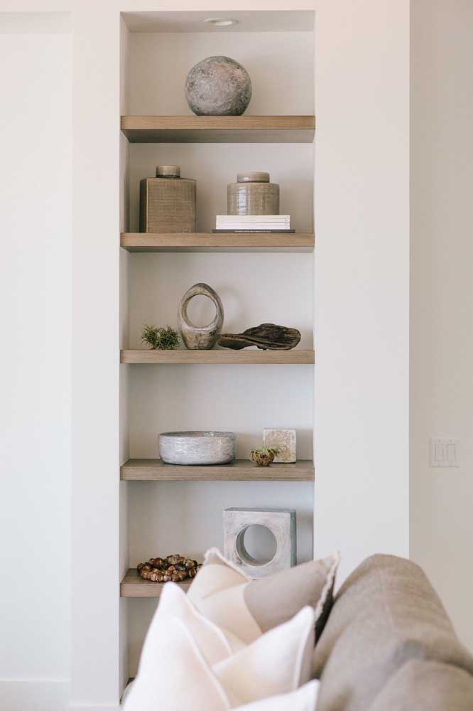 Nichos para sala: vantagens, dicas e modelos com fotos incríveis