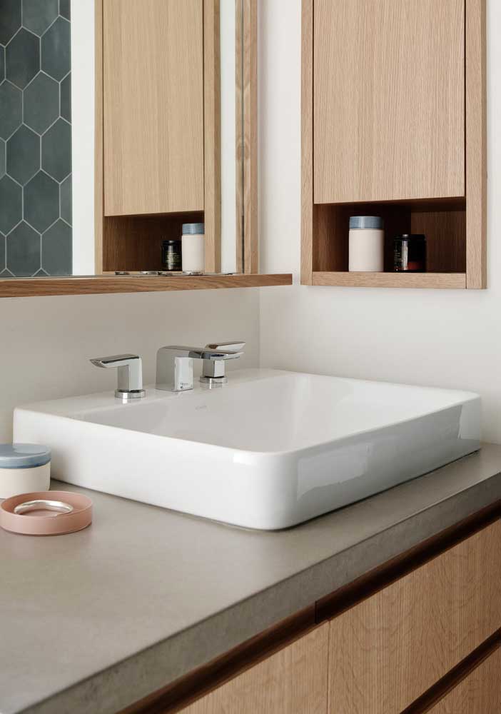 Armário para banheiro: como escolher, dicas e fotos incríveis para se inspirar