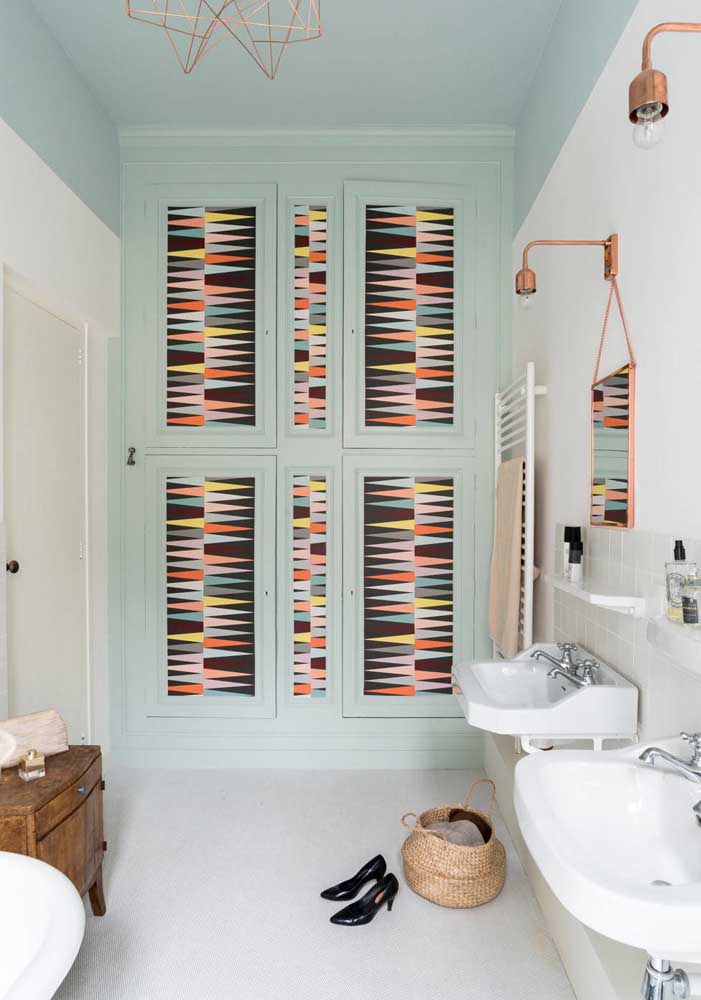 Armário para banheiro: como escolher, dicas e fotos incríveis para se inspirar