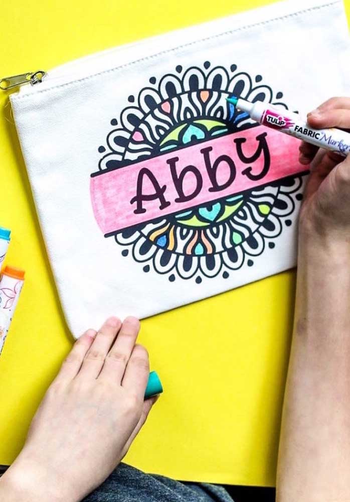 Artesanato com tecido: 9 tutoriais e ideias incríveis para você se inspirar na produção